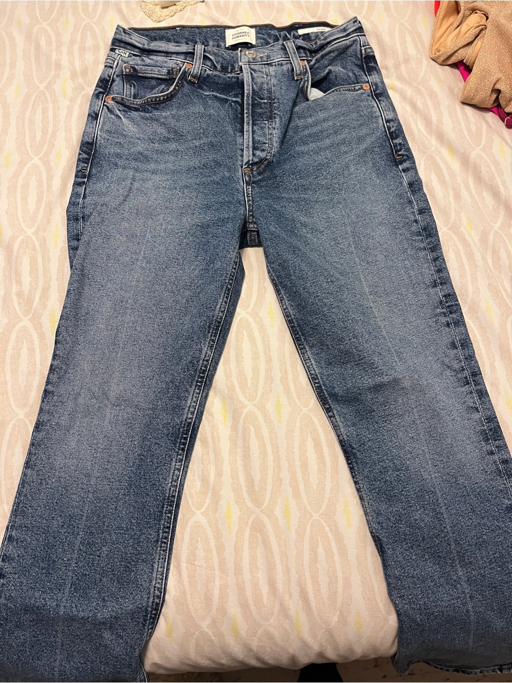 Citizens Of Humanity Straight-Leg Jeans in Medium Blue Wash
